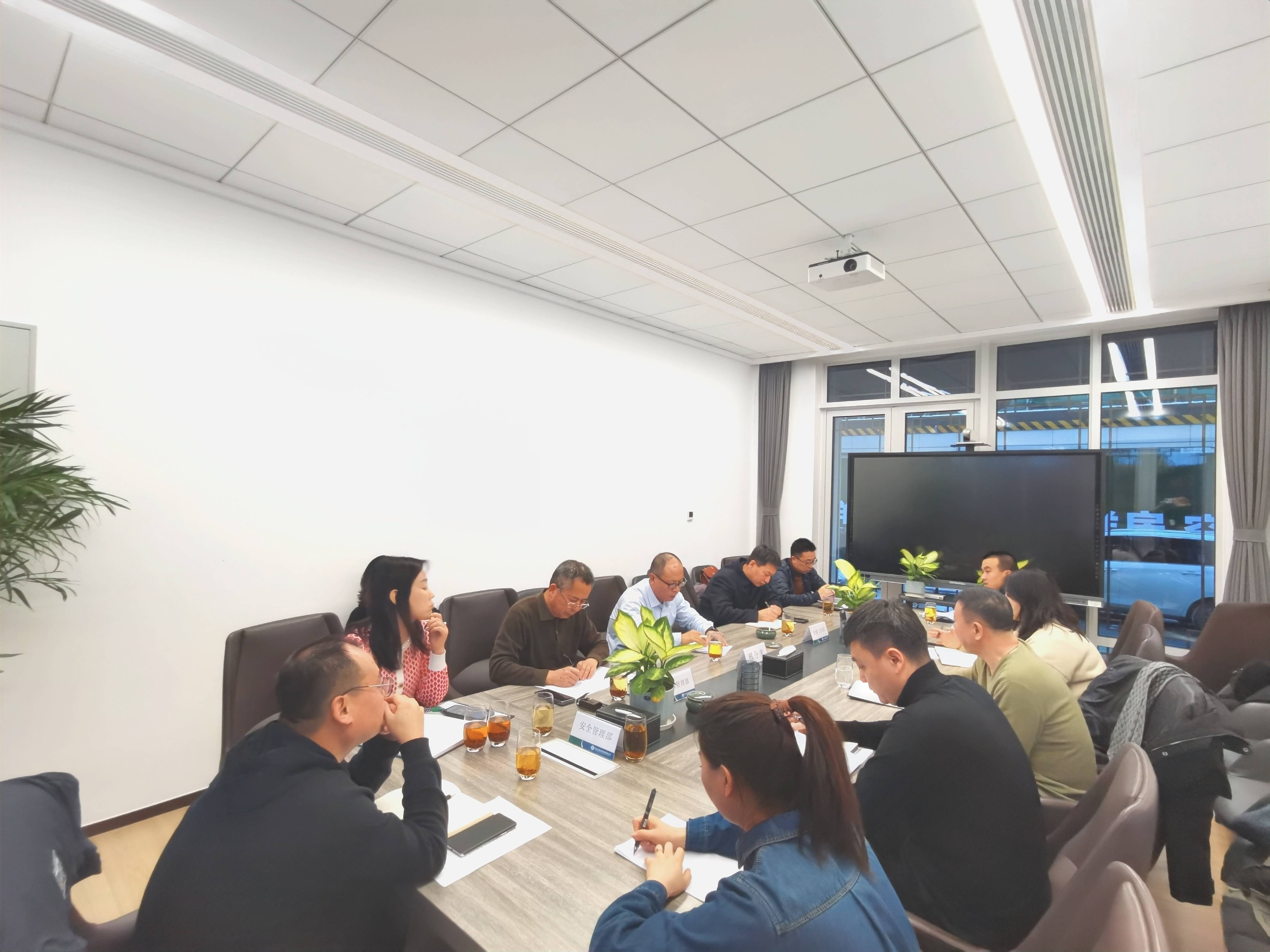 1702969751650594.jpg 9028d6ff7818a984241099c11a03d29(1).jpg